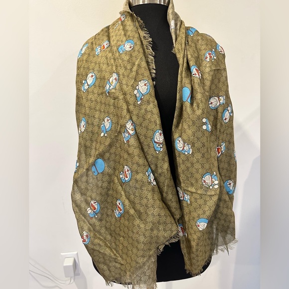 Gucci shawl - Picture 1 of 4